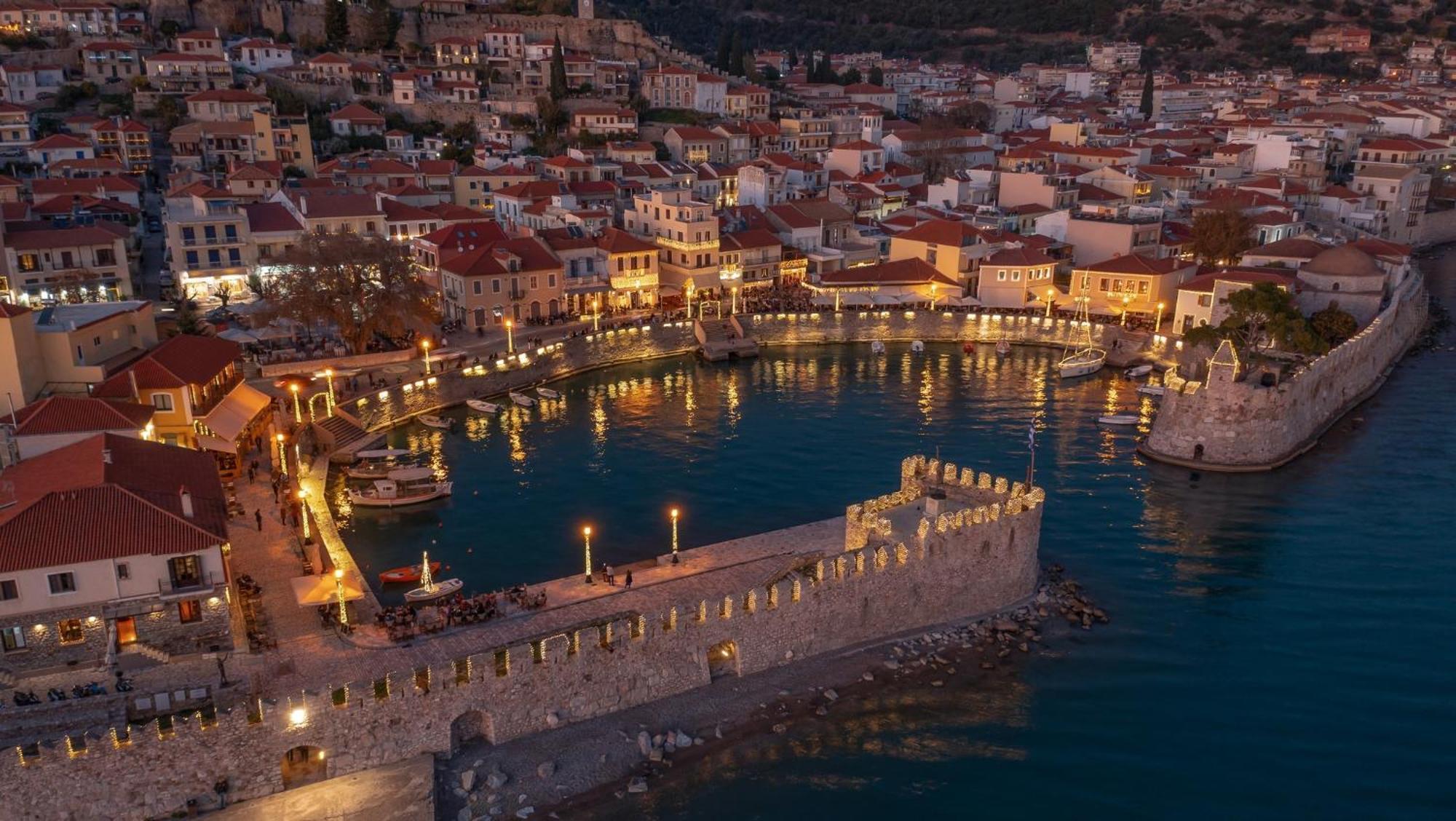 Appartement Nafpaktos Old Town Extérieur photo